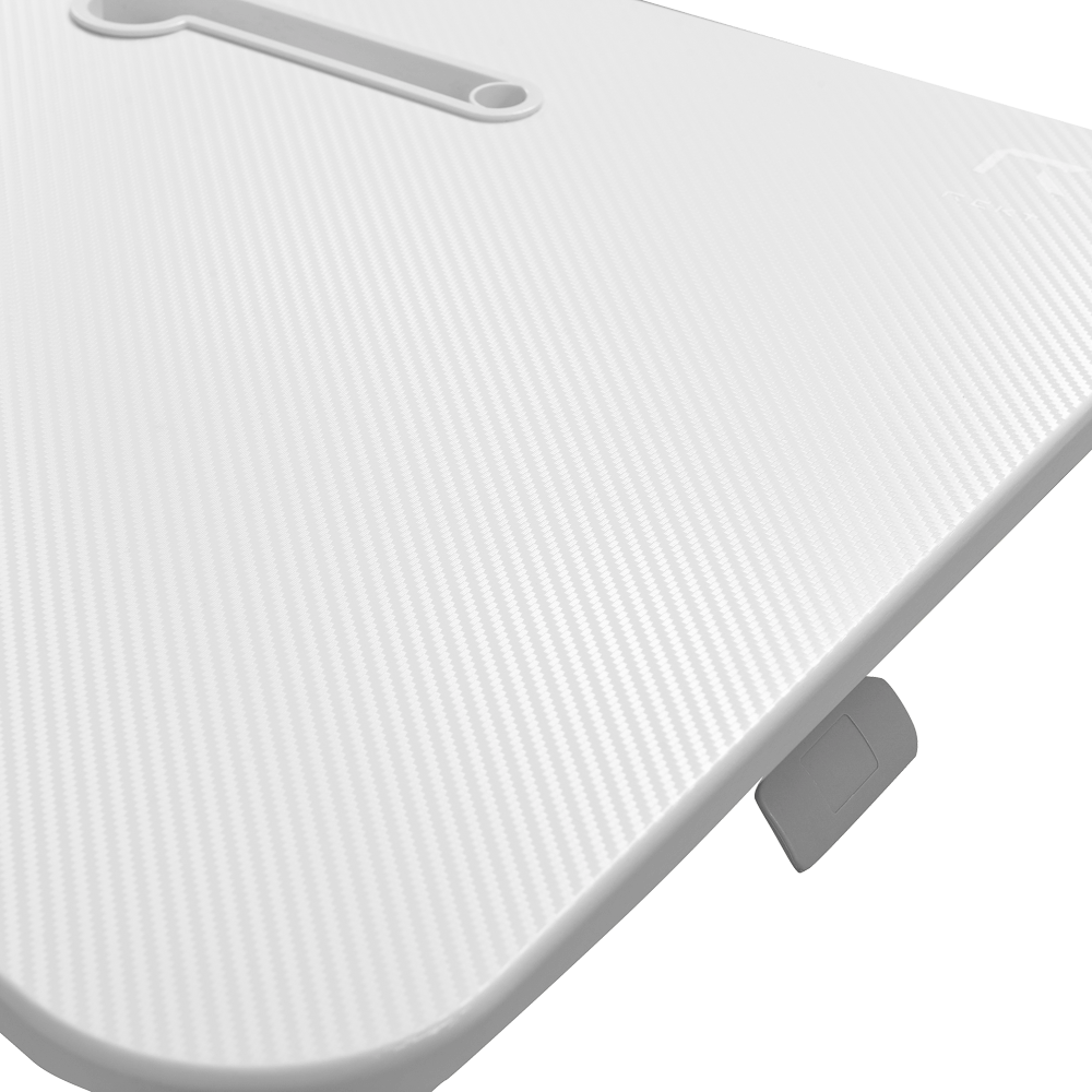 REKT-MobileDeskWhite-SofaEdition-00014_web